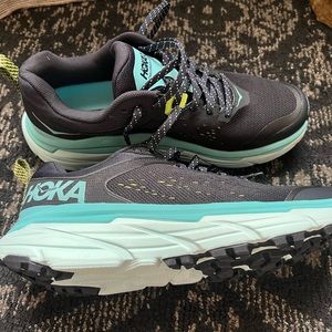 NEW HOKA women's 8.5 challenger atr 6 trail running shoes in blue graphite/blue